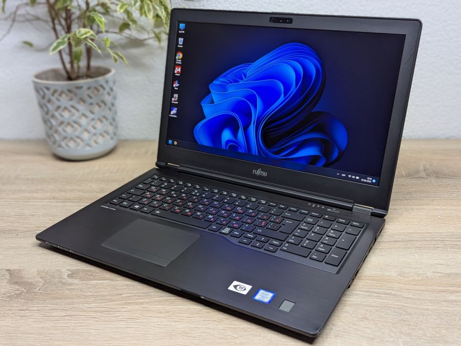 Уцінка! Ноутбук Б/В Fujitsu U759, Intel Core i5-8365U, DDR4 16 GB, SSD 256GB, 15.6" Full HD