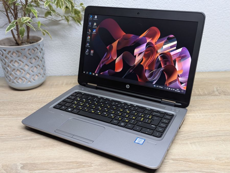 Уцінка! Ноутбук Б/В HP ProBook 640 G2, Intel Core i3-6100U, DDR4 8 GB, SSD 128GB, 14" HD