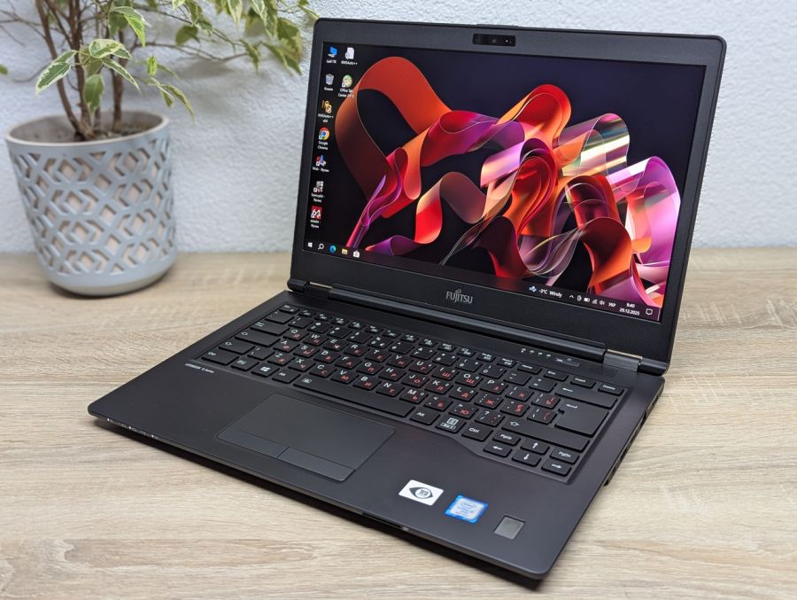 Ноутбук Б/В Fujitsu U749, Intel Core i5-8665U, DDR4 16 GB, SSD 256GB, 14" Full HD