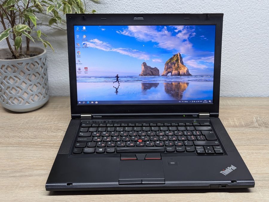 Ноутбук Б/В Lenovo ThinkPad T430, Intel Core i5-3320M, DDR3, SSD 128GB, NVIDIA NVS 5400M 1Gb, 14"
