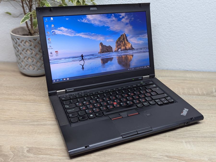 Ноутбук Б/В Lenovo ThinkPad T430, Intel Core i5-3320M, DDR3, SSD 128GB, NVIDIA NVS 5400M 1Gb, 14"