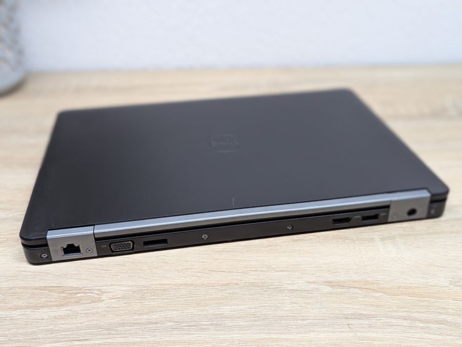 Уцінка! Ноутбук Б/В Dell Latitude E5470, Intel Core i5-6300U, DDR4 8 GB, SSD 128GB, 14" Full HD