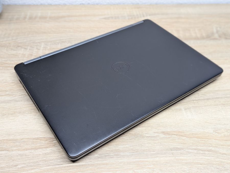 Уцінка! Ноутбук Б/В Dell Latitude E5470, Intel Core i5-6300U, DDR4 8 GB, SSD 128GB, 14" Full HD
