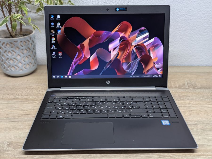 Уцінка! Ноутбук Б/В HP ProBook 450 G5, Intel Core i3-7100U, DDR4 8 GB, SSD 256GB, 15.6" HD