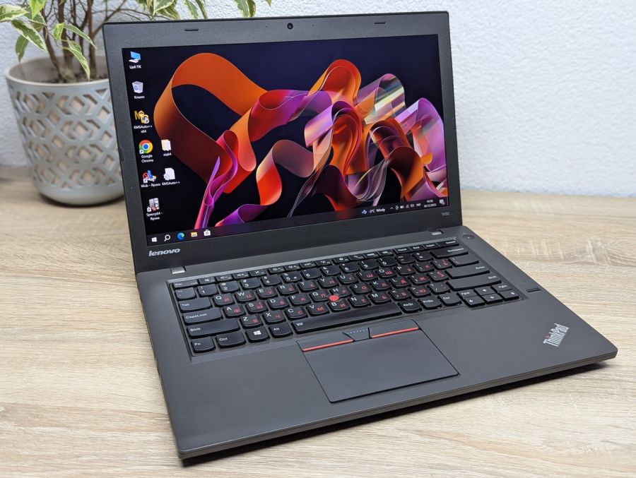 Уцінка! Ноутбук Б/В Lenovo ThinkPad T450, Intel Core i5-5300U, DDR3 8 GB, SSD 128GB, 14" Full HD