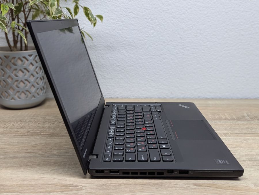 Уцінка! Ноутбук Б/В Lenovo T440S, Intel Core i5-4300U, DDR3 8 GB, SSD 128GB, 14" HD