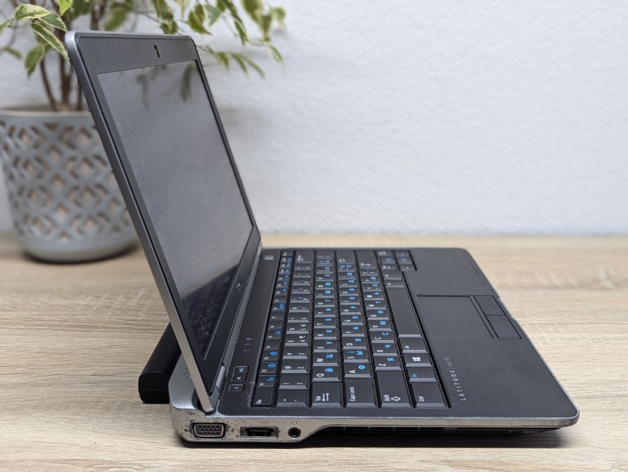 Уцінка! Ноутбук Б/В Dell Layitude E6230, Intel Core i5-3320M, DDR3 8 GB, SSD 128GB, 12.5" HD