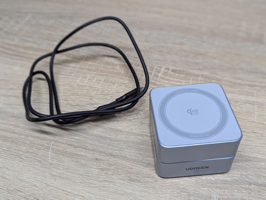 Новий Магнітний бездротовий зарядний пристрій UGREEN MagFlow W752 2в1