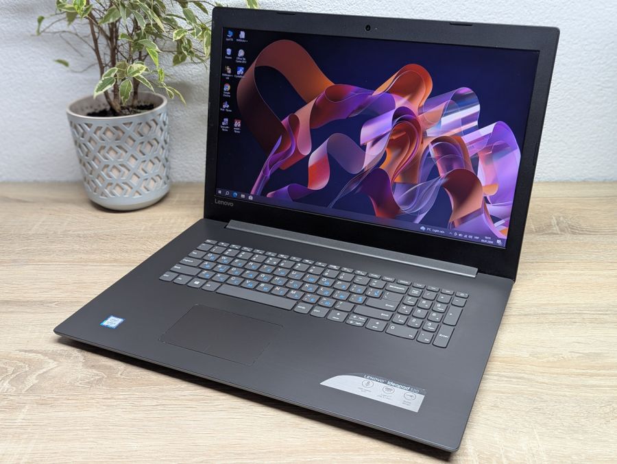 Ноутбук Б/В Lenovo IdeaPad 320-17IKB, Intel Core i5-7200U, DDR4 8GB, SSD 256GB, 17" HD