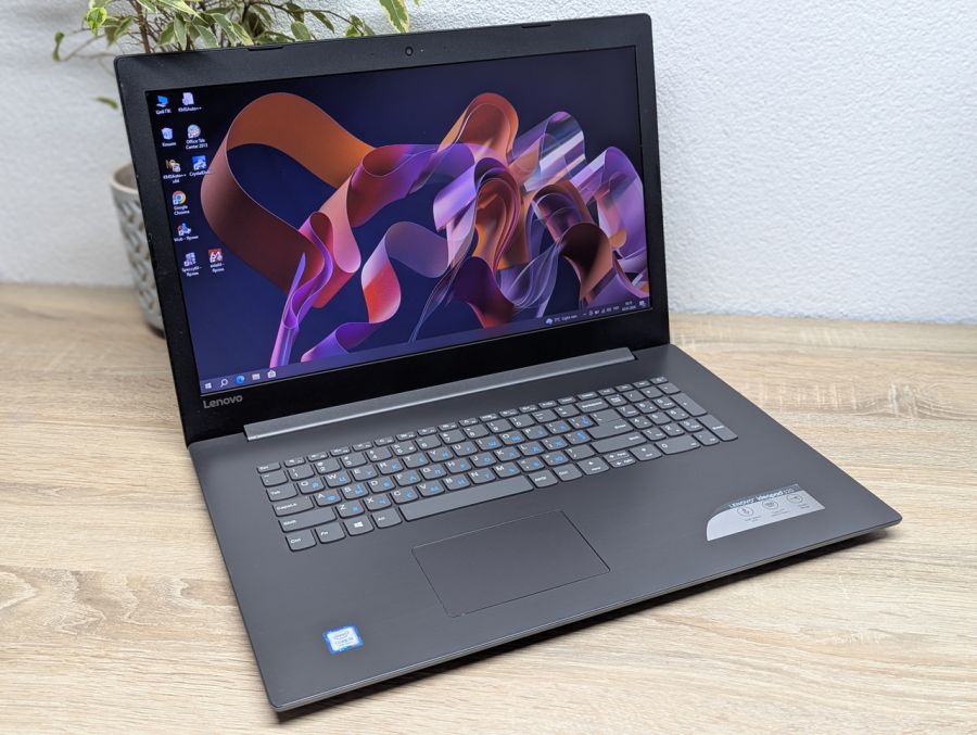 Ноутбук Б/В Lenovo IdeaPad 320-17IKB, Intel Core i5-7200U, DDR4 8 GB, SSD 256GB, 17.3" HD