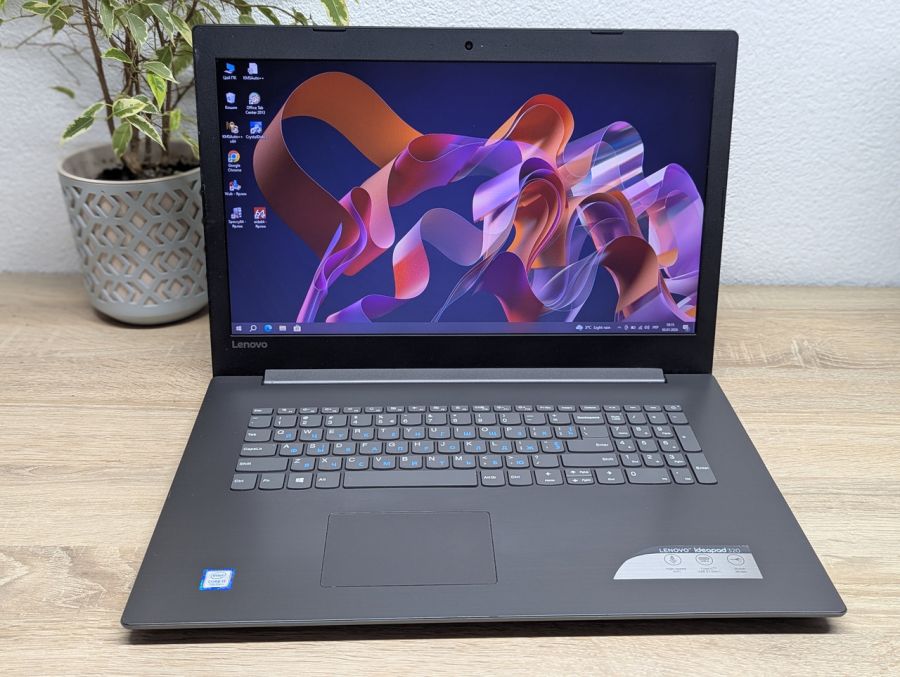 Ноутбук Б/В Lenovo IdeaPad 320-17IKB, Intel Core i5-7200U, DDR4 8 GB, SSD 256GB, 17.3" HD