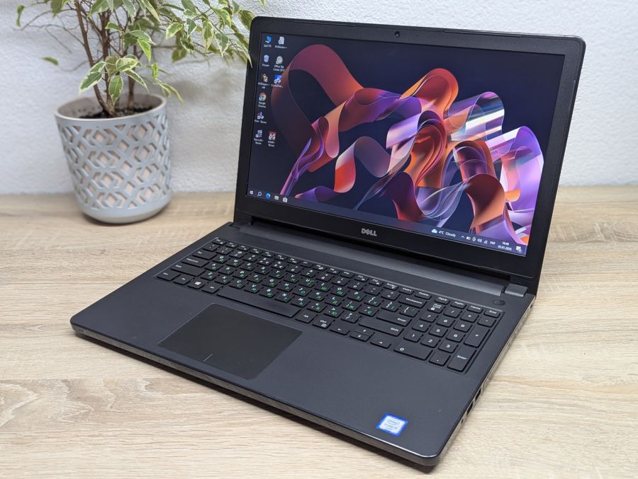 Ноутбук Б/В Dell Vostro 3559, Intel Core i5-6200U, DDR3 8 GB, SSD 128GB, 15.6" HD