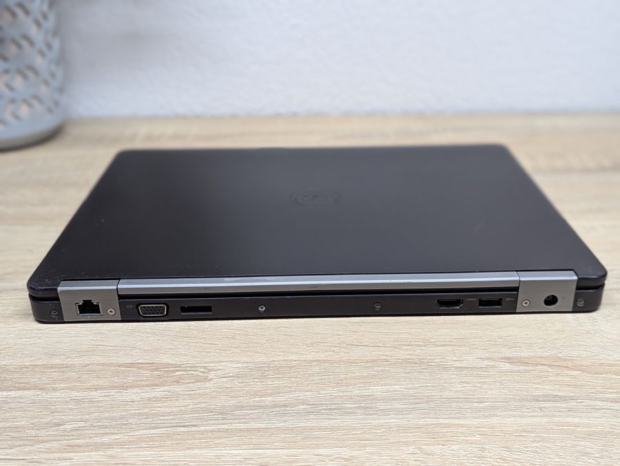 Уцінка! Ноутбук Б/В Dell Latitude E5470, Intel Core i5-6300U, DDR4 8 GB, SSD 128GB, 14" Full HD