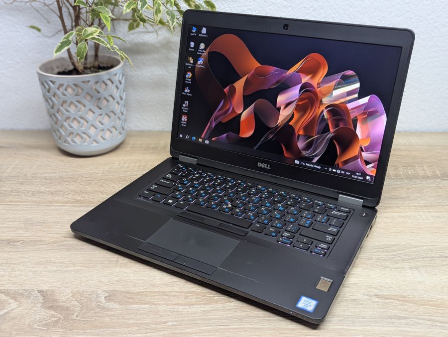 Уцінка! Ноутбук Б/В Dell Latitude E5470, Intel Core i5-6300U, DDR4 8 GB, SSD 128GB, 14" Full HD