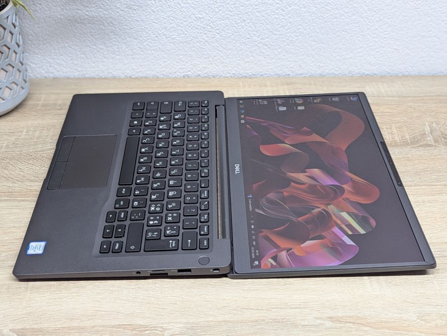 Ноутбук Б/В Dell Latitude 7400, Intel Core i5-8665U, DDR4 16GB, SSD 512GB, Intel ГHD Graphics, 14" Full HD Сенсор