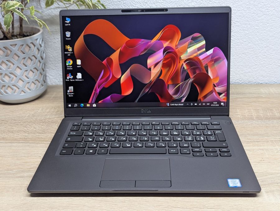Уцінка! Ноутбук Б/В Dell Latitude 7400, Intel Core i5-8665U, DDR4 16 GB, SSD 512GB, Intel ГHD Graphics, 14" Full HD Сенсор