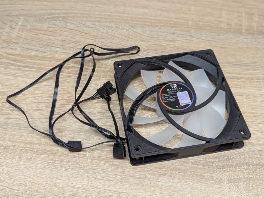 Новий Комп'ютерний вентилятор Thermalright TL-C12B-S V3