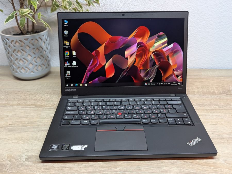 Ноутбук Б/В Lenovo ThinkPad T450S, Intel Core i5-5200U, DDR3 8 GB, SSD 256GB, 14" Full HD