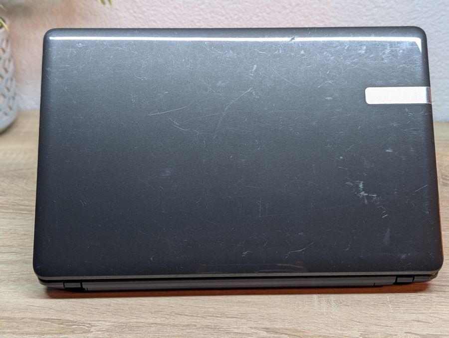Уцінка! Ноутбук Б/В Acer E1-571, Intel Core i3-3120M, DDR3 8 GB, SSD 128GB, 15.6" HD