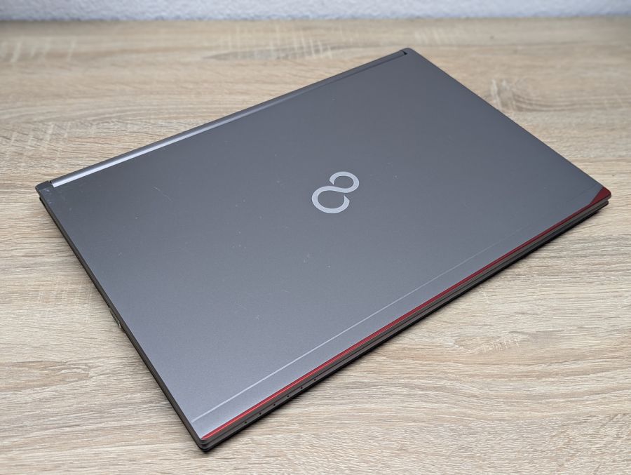 Уцінка! Ноутбук Б/В Fujitsu E756, Intel Core i5-6200U, DDR4 8 GB, SSD 256GB, 15.6" Full HD