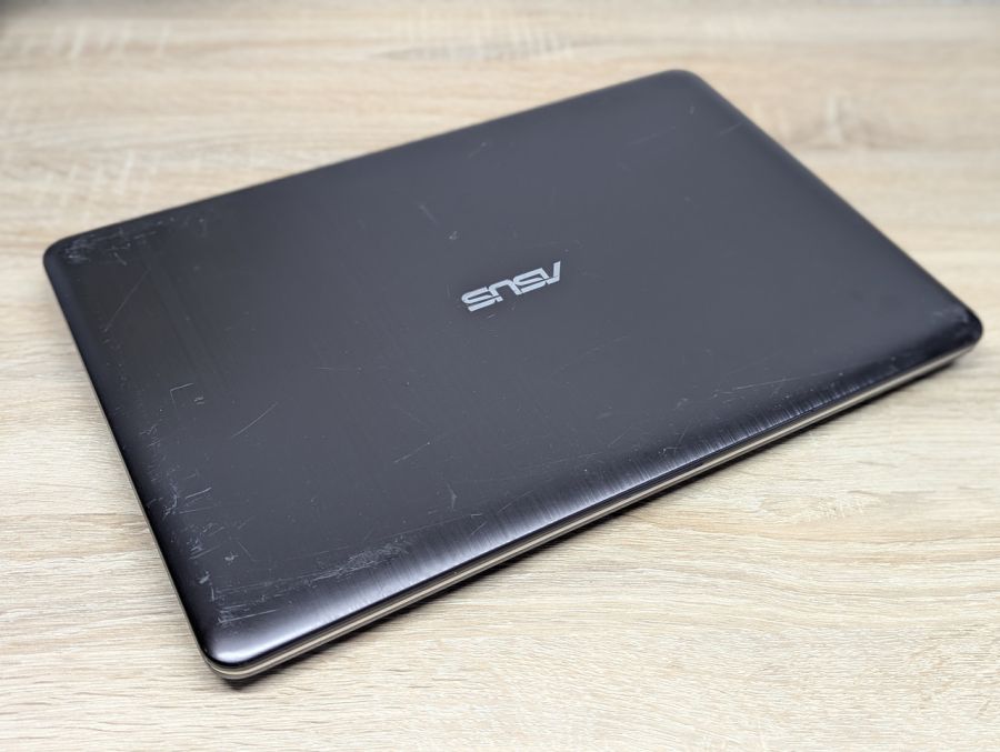 Уцінка! Ноутбук Б/В ASUS Vivobook X540U, Intel Core i5-7200U, DDR4 8 GB, SSD 256GB, NVIDIA GeForce 920MX 2Gb, 15.6" Full HD