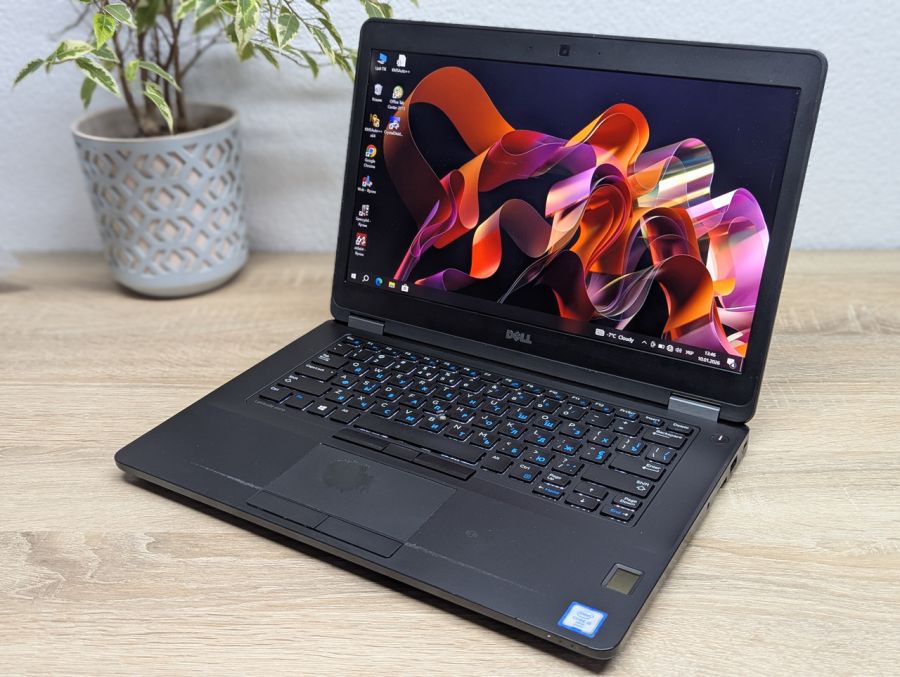 Уцінка! Ноутбук Б/В Dell Latitude E5470, Intel Core i5-6300U, DDR4 8 GB, SSD 128GB, 14" Full HD