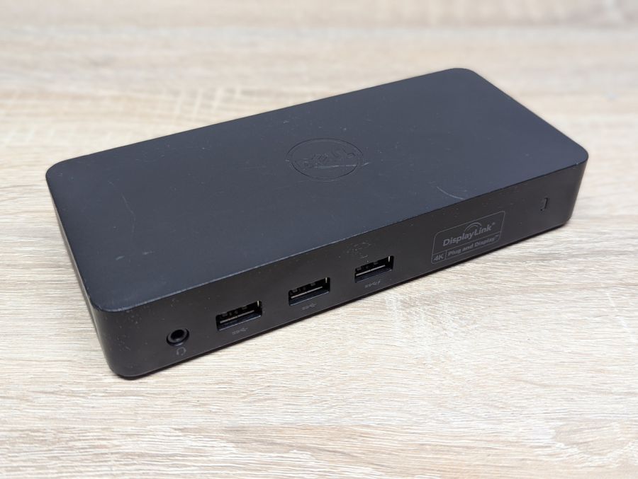 Б/В Док-станція Dell D3100