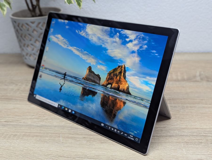 Ноутбук Б/В Microsoft Surface Pro, Intel Core i5-7300U, DDR4 8 GB, SSD 256GB, 14" Full HD Сенсор