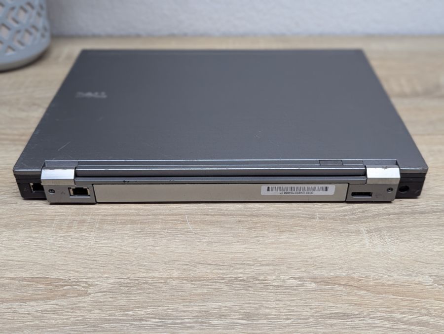 Уцінка! Ноутбук Б/В Dell Latitude E6410, Intel Core i5-560M, DDR3 8 GB, HDD 320GB, 15.6" HD