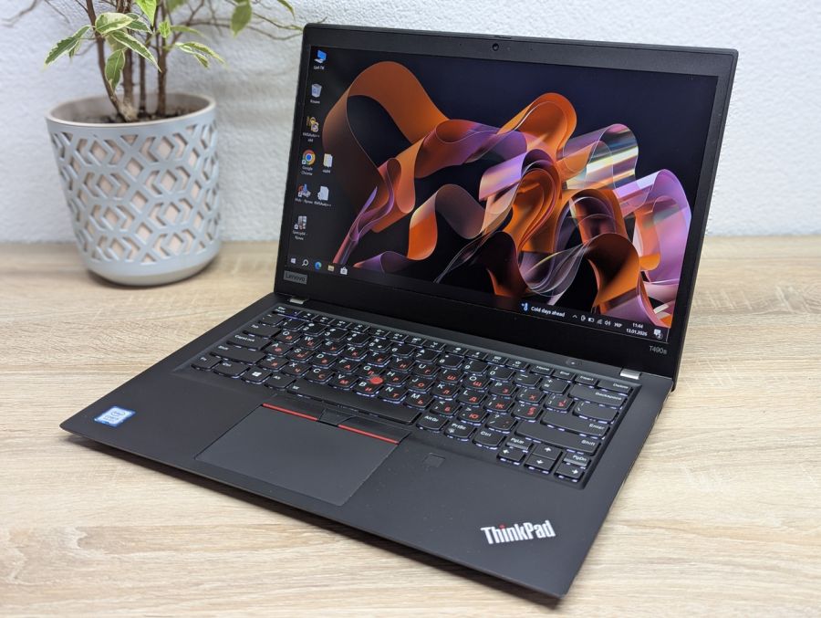 Уцінка! Ноутбук Б/В Lenovo ThinkPad T490S, Intel Core i5-8265U, DDR3 8 GB, SSD 256GB, 14" Full HD
