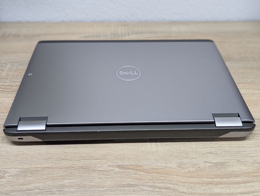 Ноутбук Б/В Dell Vostro 15-3560, Intel Core i5-3230M, DDR3 8 GB, HDD 1TB, 15.6" HD