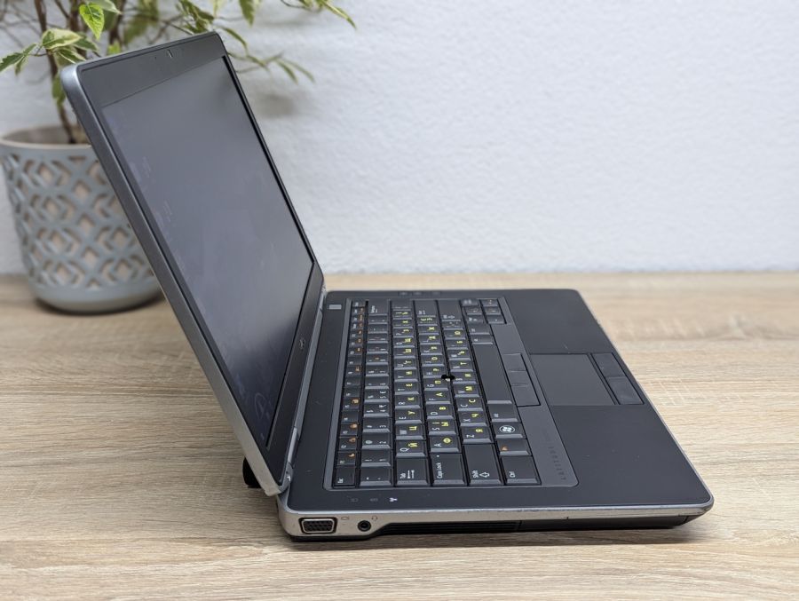 Уцінка! Ноутбук Б/В Dell Latitude E6430S, Intel Core i5-3320M, DDR3 8 GB, HDD 500GB, 14" HD