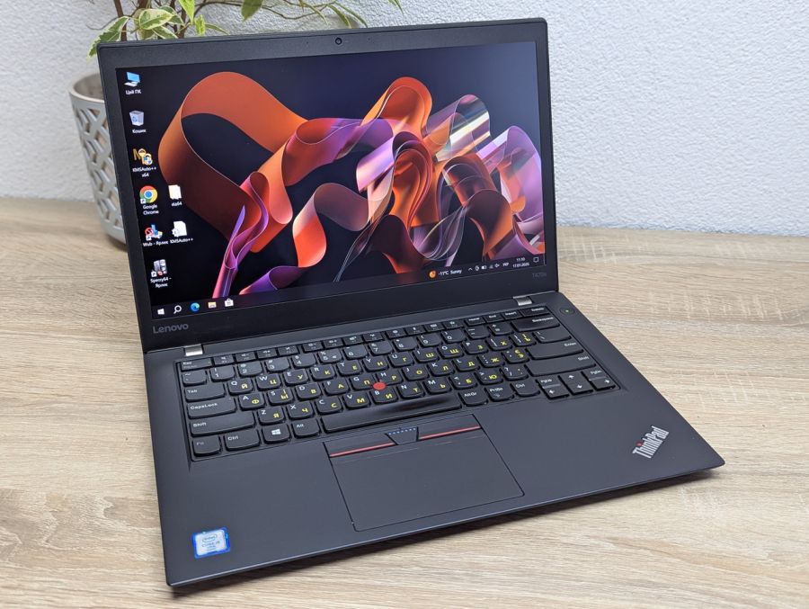 Ноутбук Б/В Lenovo T470S, Intel Core i5-6300U, DDR4 12GB, SSD 256GB, 14" Full HD