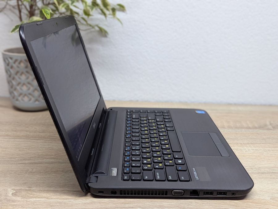 Уцінка! Ноутбук Б/В Dell Latitude 3440, Intel Core i5-4210U, DDR3 8 GB, SSD 128GB, 14" HD