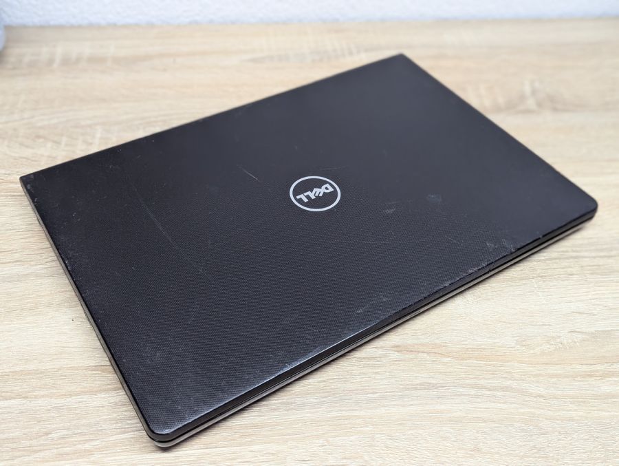 Уцінка! Ноутбук Б/В Dell Vostro 15-3568, Intel Core i5-7200U, DDR4 8 GB, SSD 256GB, 15.6" HD