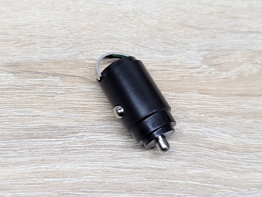 Aвтомобільний зарядний пристрій до гнізда прикурювача USB/Type C