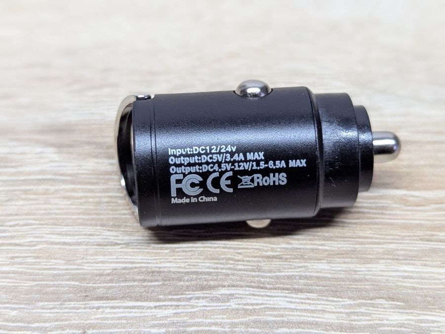 Aвтомобільний зарядний пристрій до гнізда прикурювача USB/Type C
