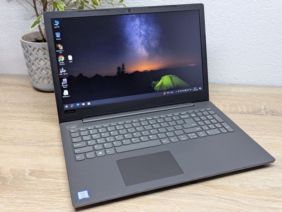 Уцінка! Ноутбук Б/В Lenovo V130-15IKB, Intel Core i3-7020U, DDR4 8 GB, SSD 128GB + 320 GB, 15.6" HD