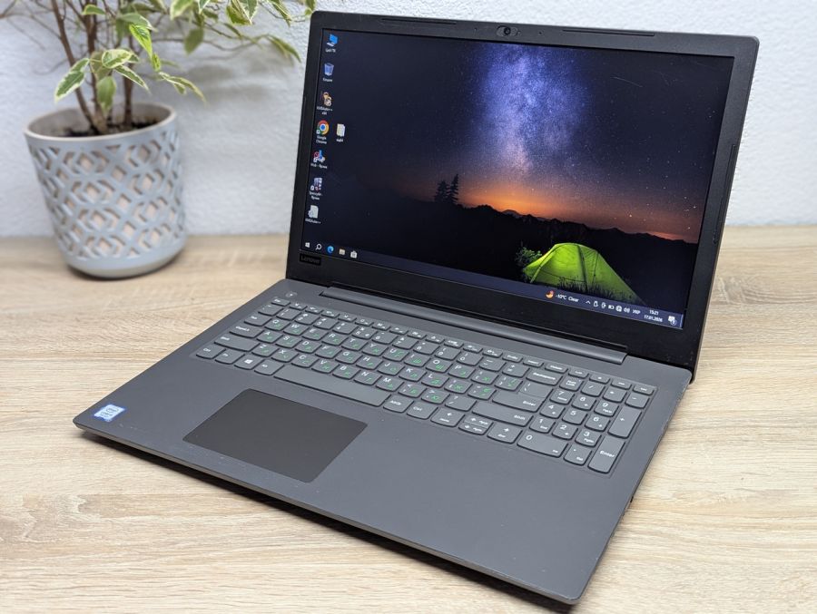 Уцінка! Ноутбук Б/В Lenovo V130-15IKB, Intel Core i3-7020U, DDR4 8 GB, SSD 128GB + 320 GB, 15.6" HD