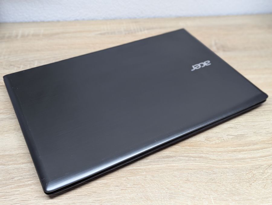 Ноутбук Б/В Acer Aspire E5-774, Intel Core i5-7200U, DDR4 16 GB, SSD 128GB + HDD 500GB, NVIDIA GeForse 940MX 2Gb, 17" Full HD