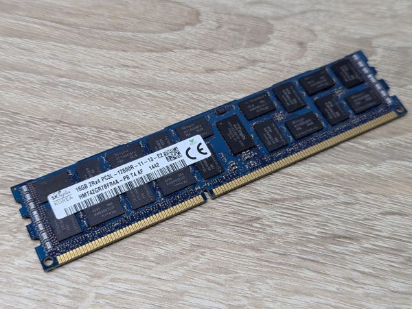 Б/В Оперативна пам'ять SK Hynix HMT42GR7BFR4A-PB 16Gb 1600 МГц