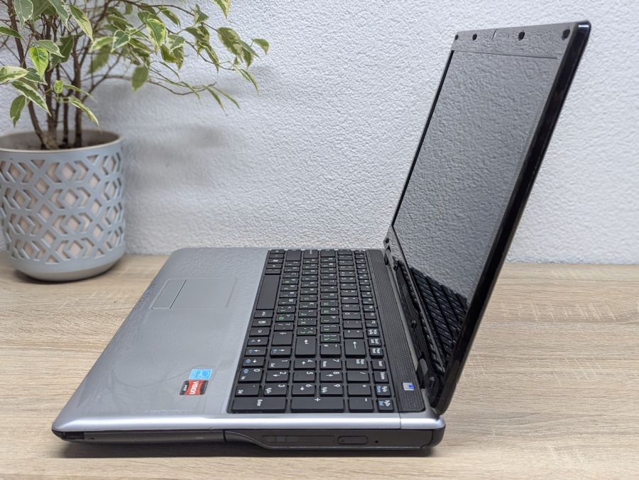 Ноутбук Б/В MSI MS-168B, AMD Athlon II P340, DDR3 8 GB, SSD 128GB, Radeon HD 4200, 15.6" HD