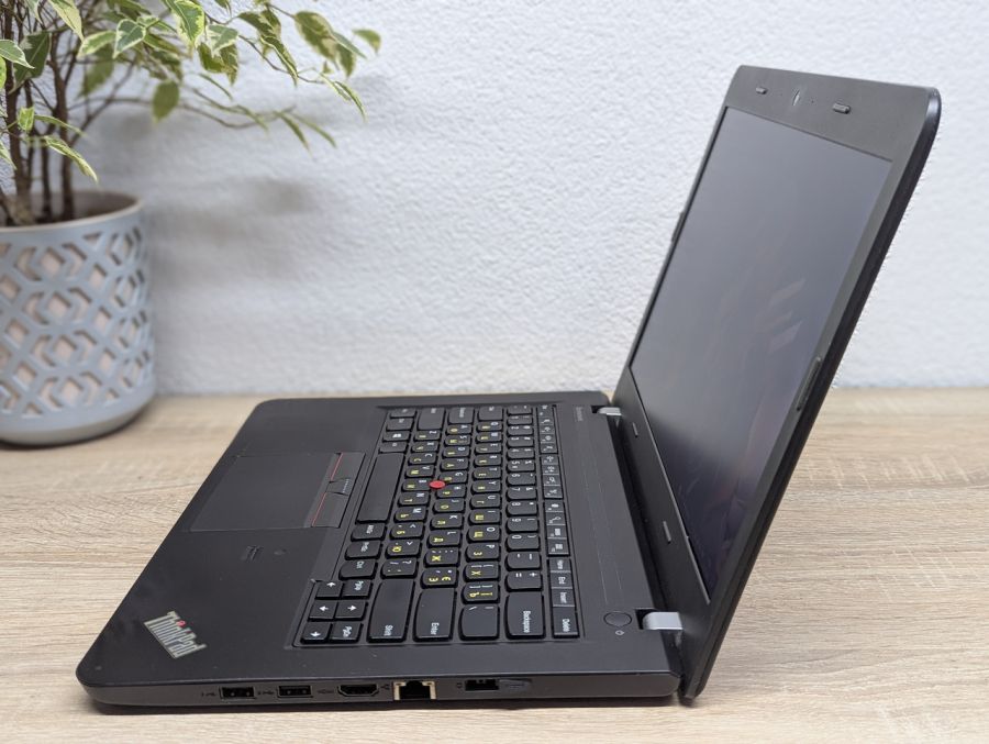 Ноутбук Б/В Lenovo ThinkPad E450, Intel Core i5-5200U, DDR3 8 GB, SSD 128GB, 14" HD