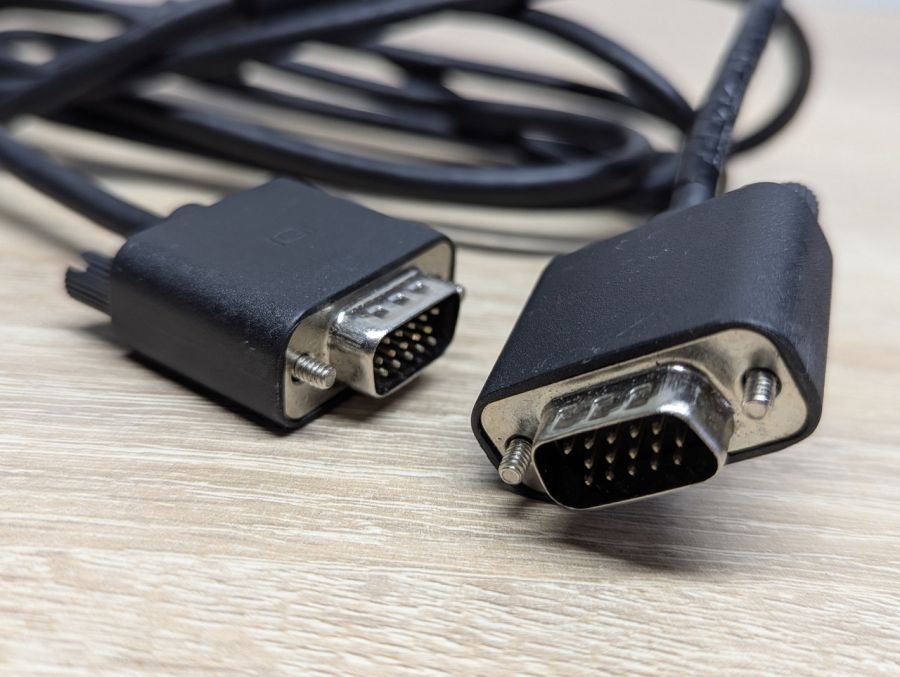 Б/В Кабель VGA-VGA