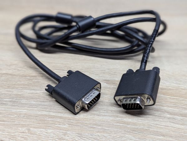 Б/В Кабель VGA-VGA