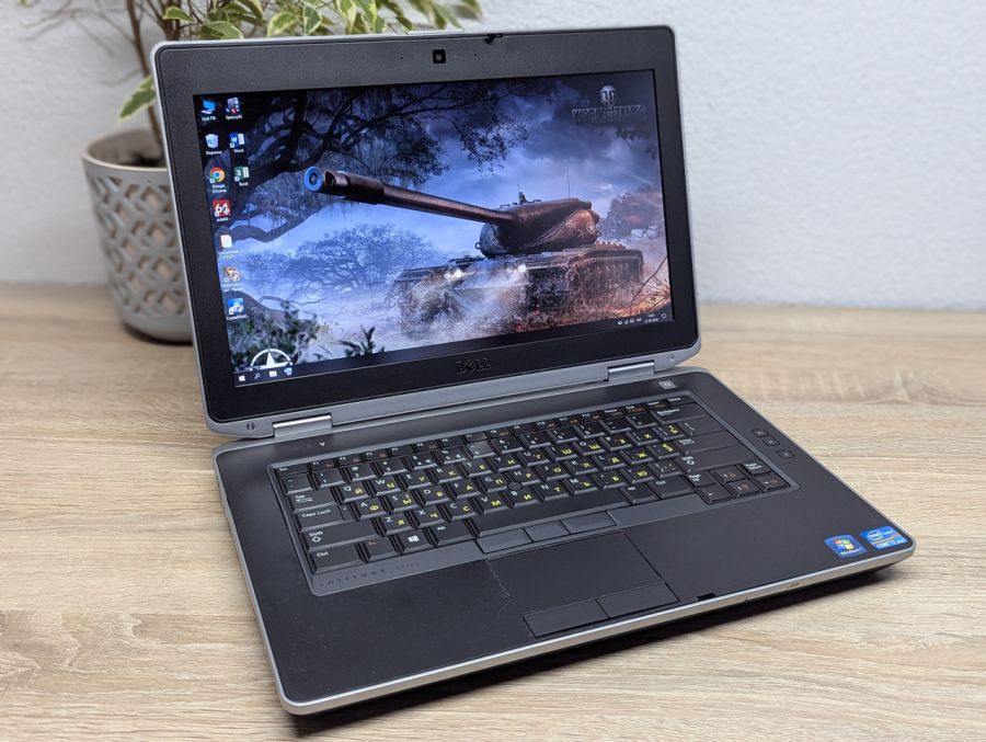 Ноутбук Б/В Dell Latitude E6430, Intel Core i7-3740QM, DDR3 8 GB, SSD 256GB, NVIDIA NVS 5200M 1Gb, 15.6"