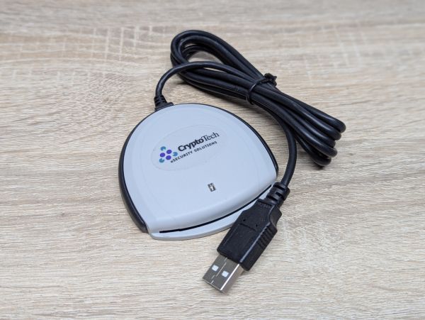 Б/В USB-зчитувач смарт-карт SCR3310