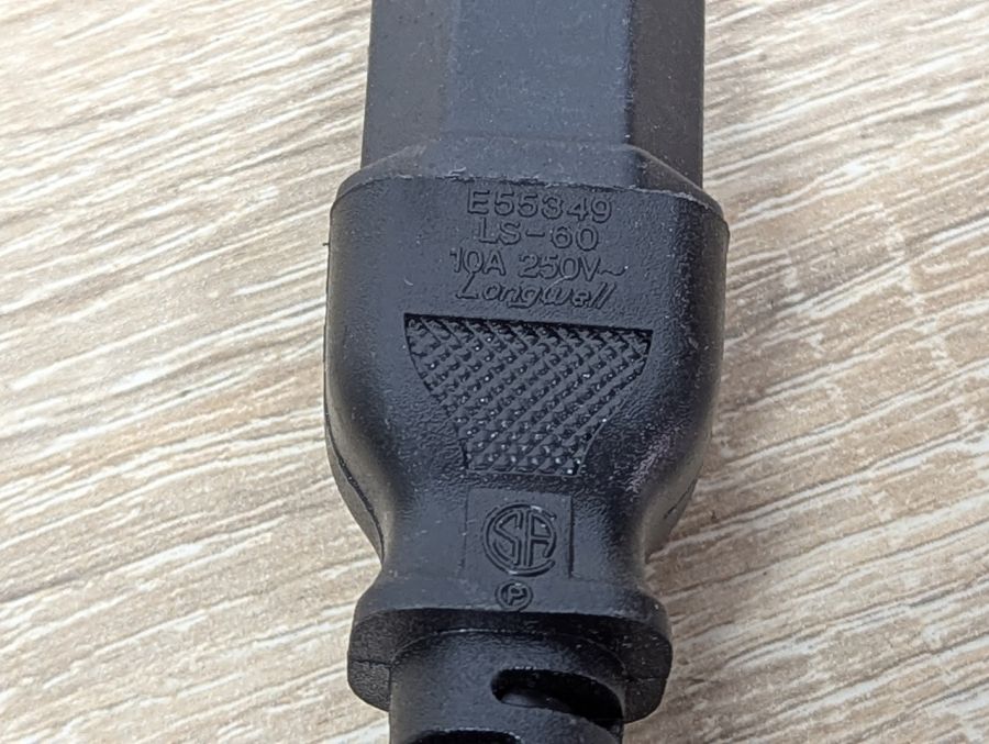 Б/В Кабель-подовжувач Longwell LS-60 IEC C13 та C14 [ProductHub SKU LS-60]