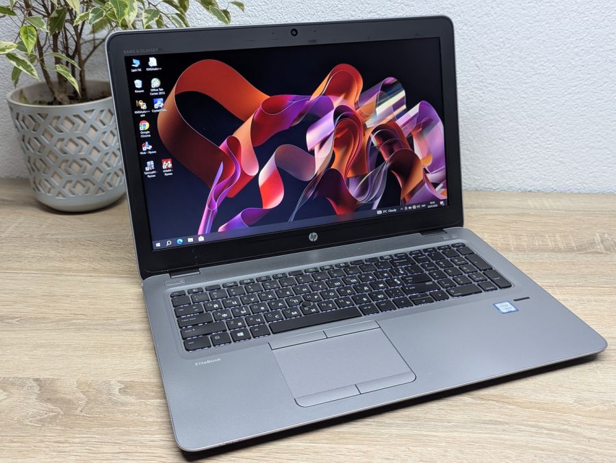 Уцінка! Ноутбук Б/В HP EliteBook 850 G3, Intel Core i5-6200U, DDR4 8 GB, SSD 128GB, 15.6" Full HD