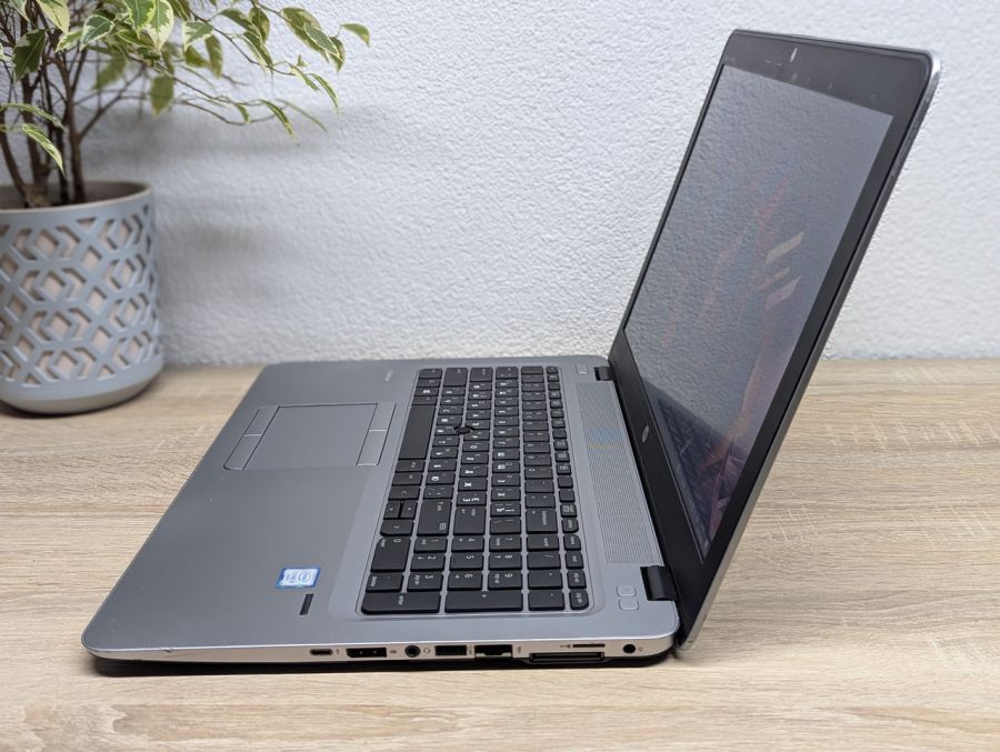 Уцінка! Ноутбук Б/В HP EliteBook 850 G3, Intel Core i5-6200U, DDR4 8 GB, SSD 128GB, 15.6" Full HD